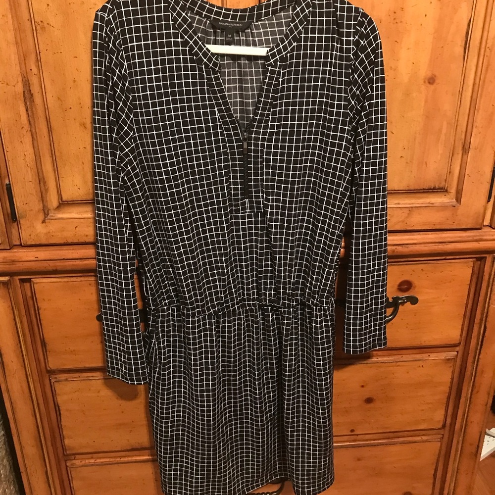 Banana republic dress - size m